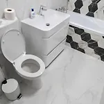 Garsoniera Lux Tineretului شقة بوخارست